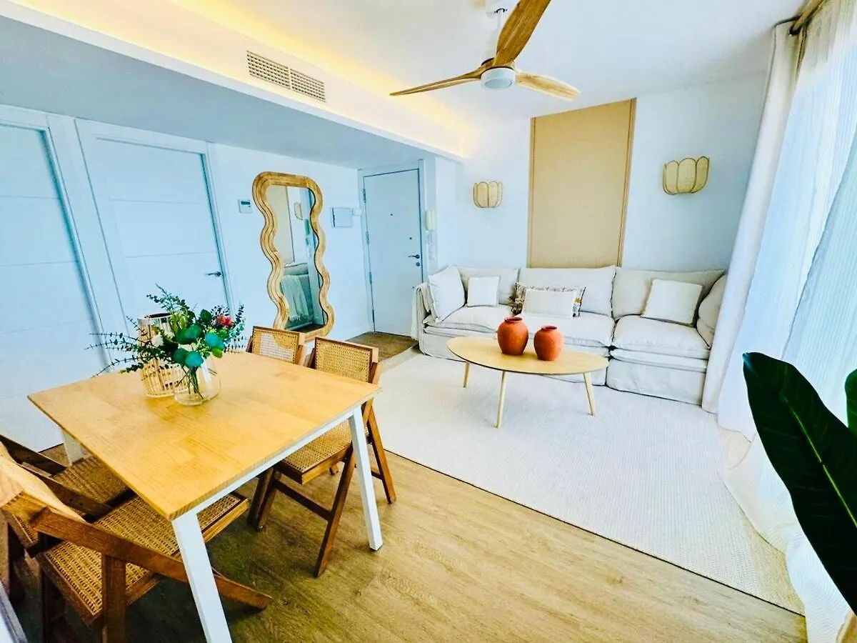 New Carihuela Park Luxury Close To Beach Sinesedesignhomes Torremolinos Apartman