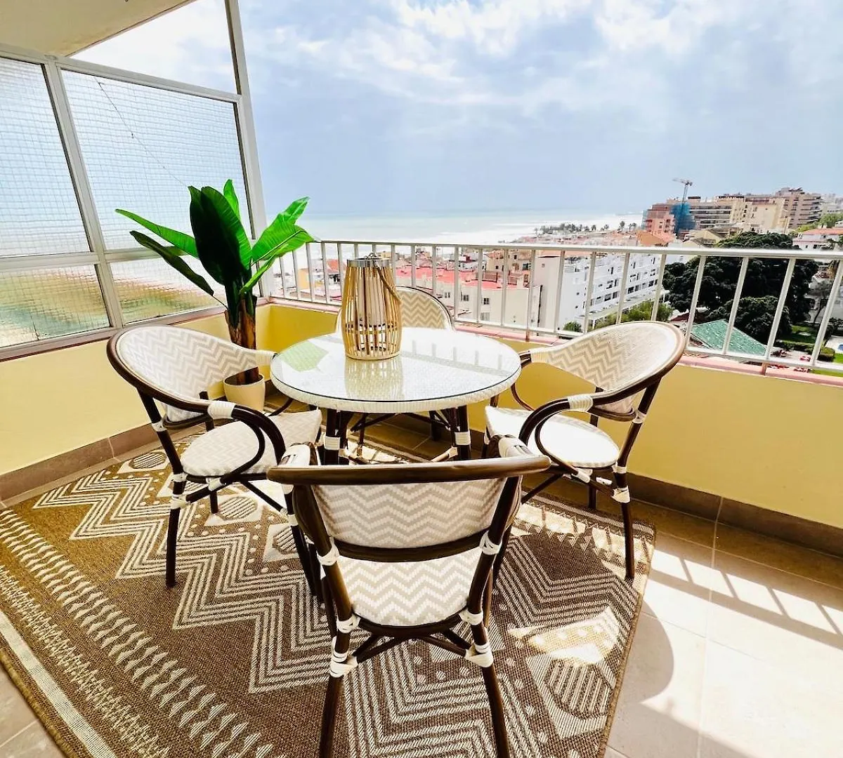New Carihuela Park Luxury Close To Beach Sinesedesignhomes Torremolinos Apartman