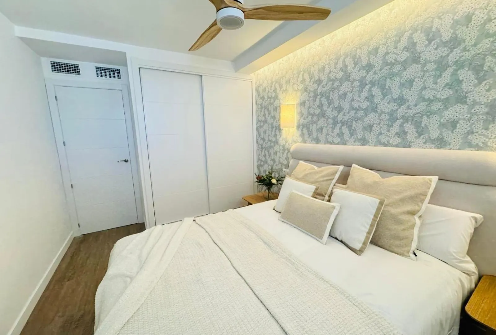 New Carihuela Park Luxury Close To Beach Sinesedesignhomes Torremolinos Apartman